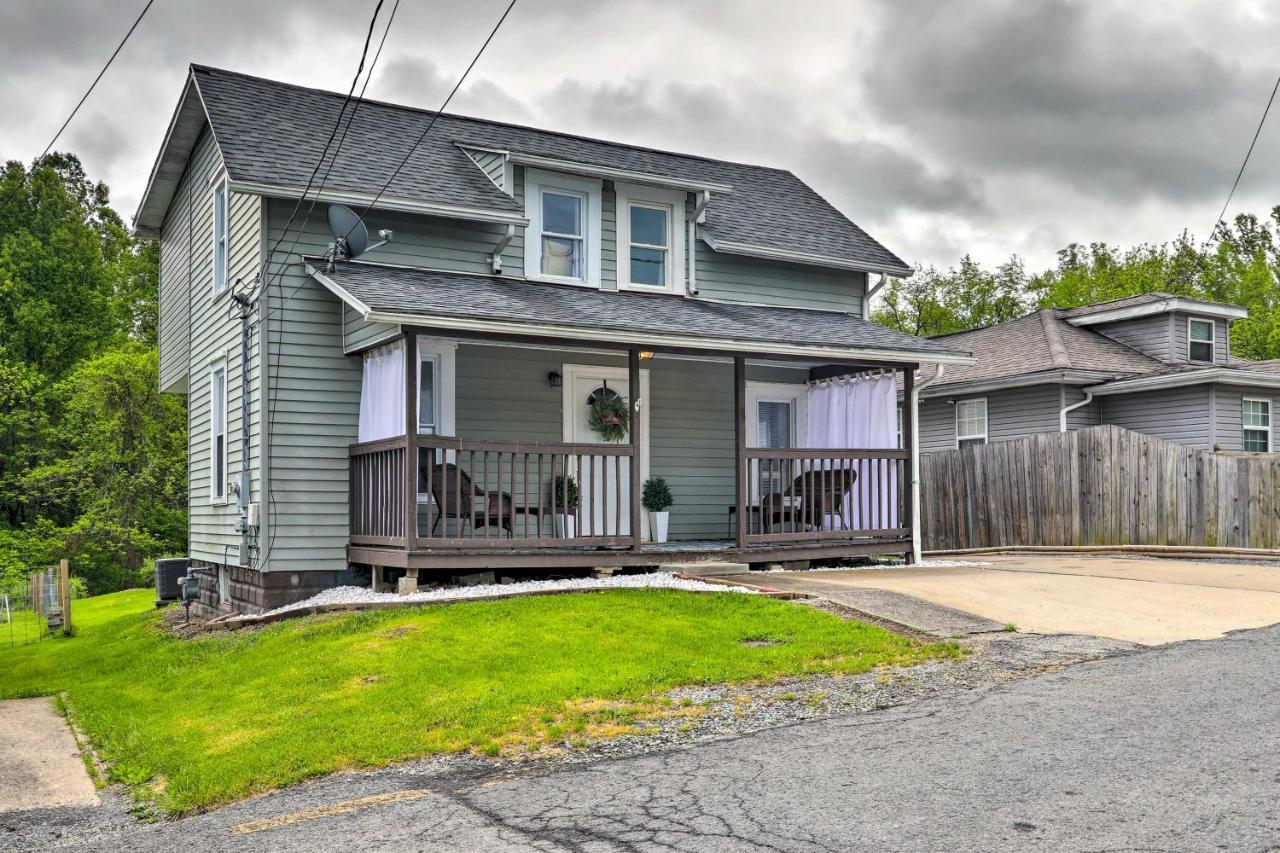 Morgantown Home With Deck About 2 Mi To Wv University! المظهر الخارجي الصورة